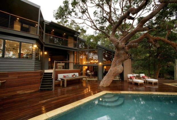 Pretty Beach House is located in the Bouddi National Park , Australia