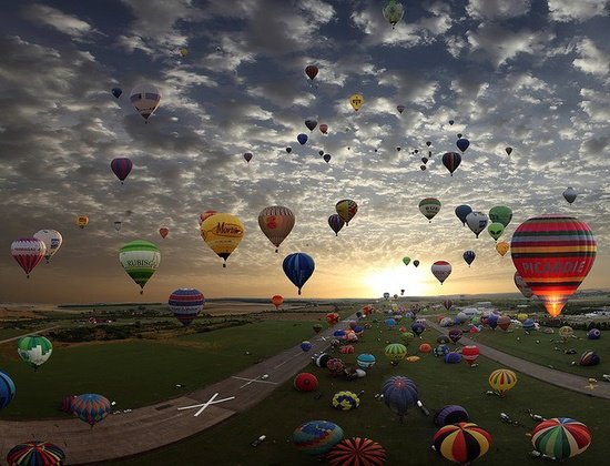 The largest hot-air balloon gathering in the world, Chambley-Bussières , France