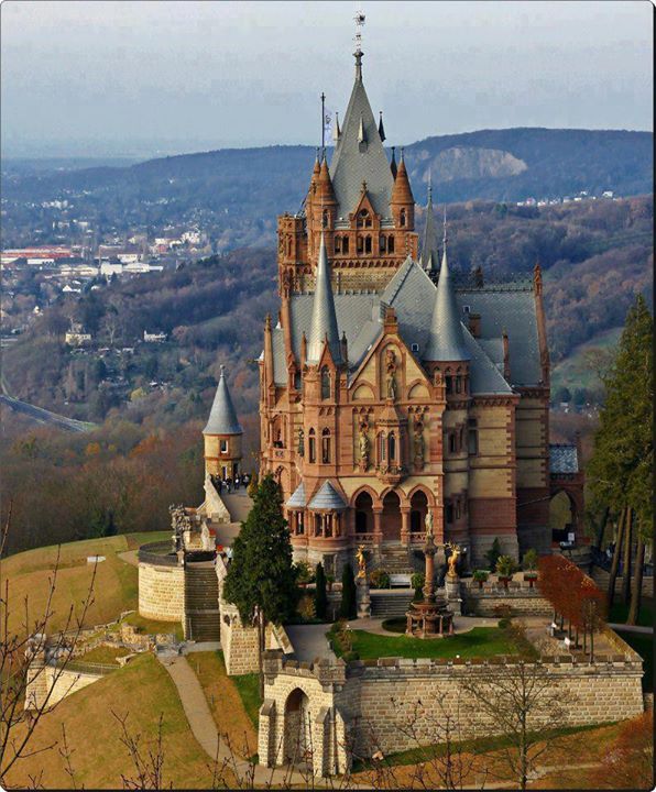 Dragon Castle , Schloss Drachenburg , Germany