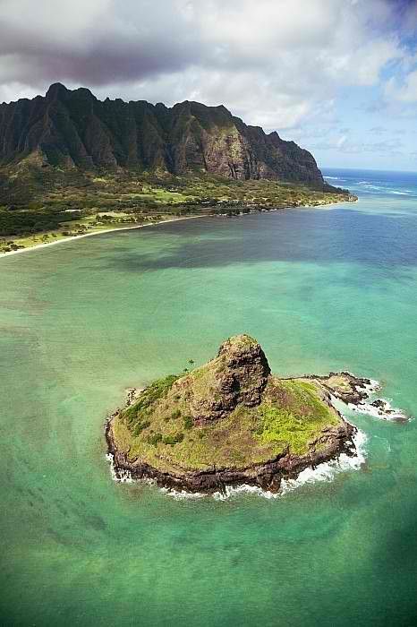 Mokolii Island in Oahu, Hawaii