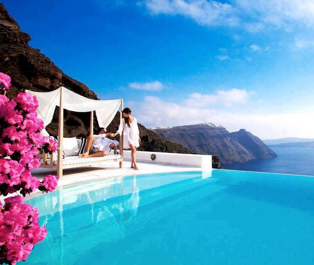 Hotel Kirini in Santorini, Greece